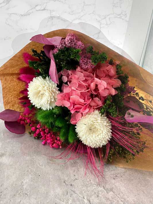 Bouquet Seco Redondo Fucsia Verde (Según Flor Disp